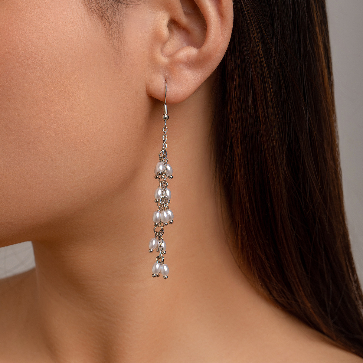 Double-Layer Pearl Necklace - Image 11