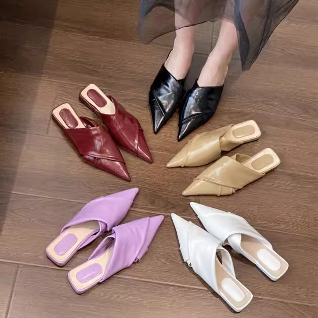 Cross pointed flat bottomed slippers with a toe wrap, half flat heel, soft soled women's sandals for external wear - Image 10