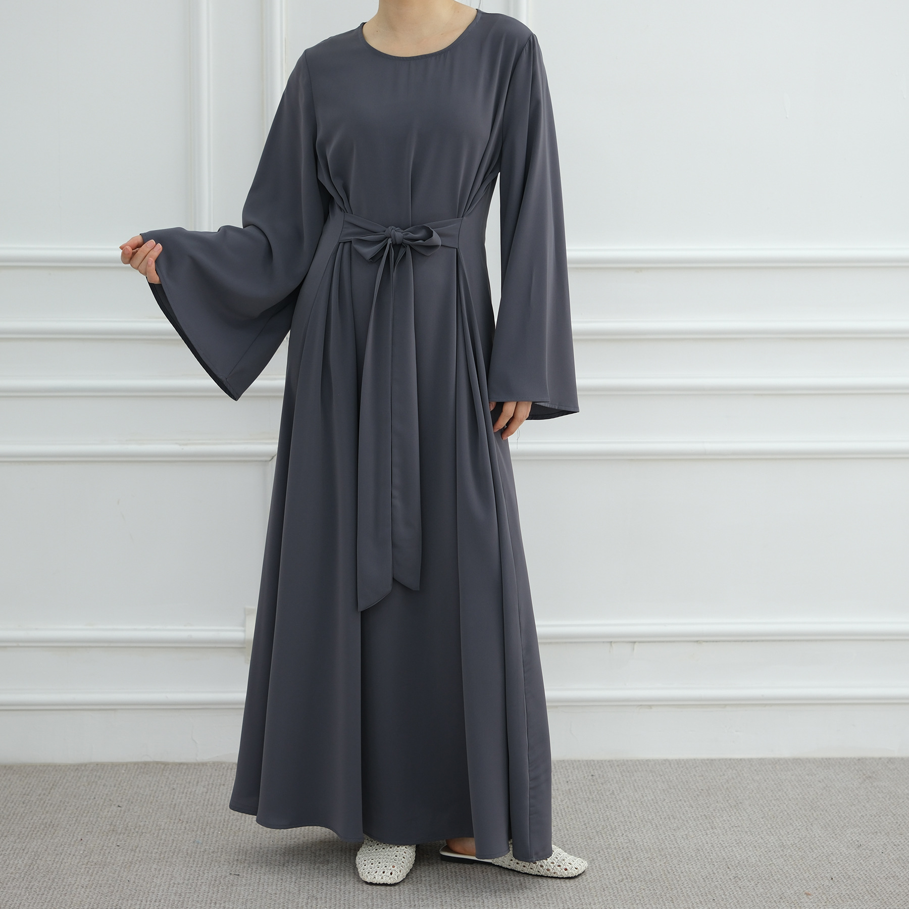 Simple Solid Color Dress Abaya - Image 2