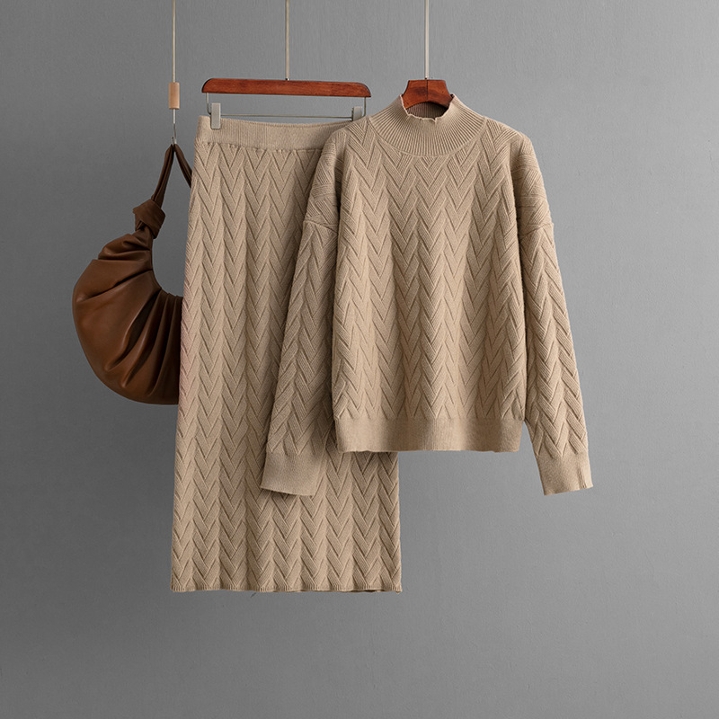 Half high collar long sleeved pullover top+skirt two-piece set - Image 7