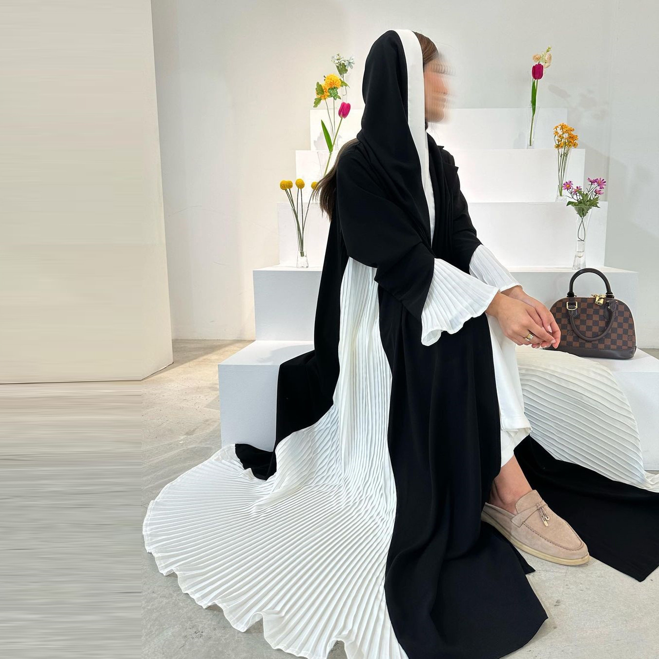 Turkish Pleated Abaya - Image 4